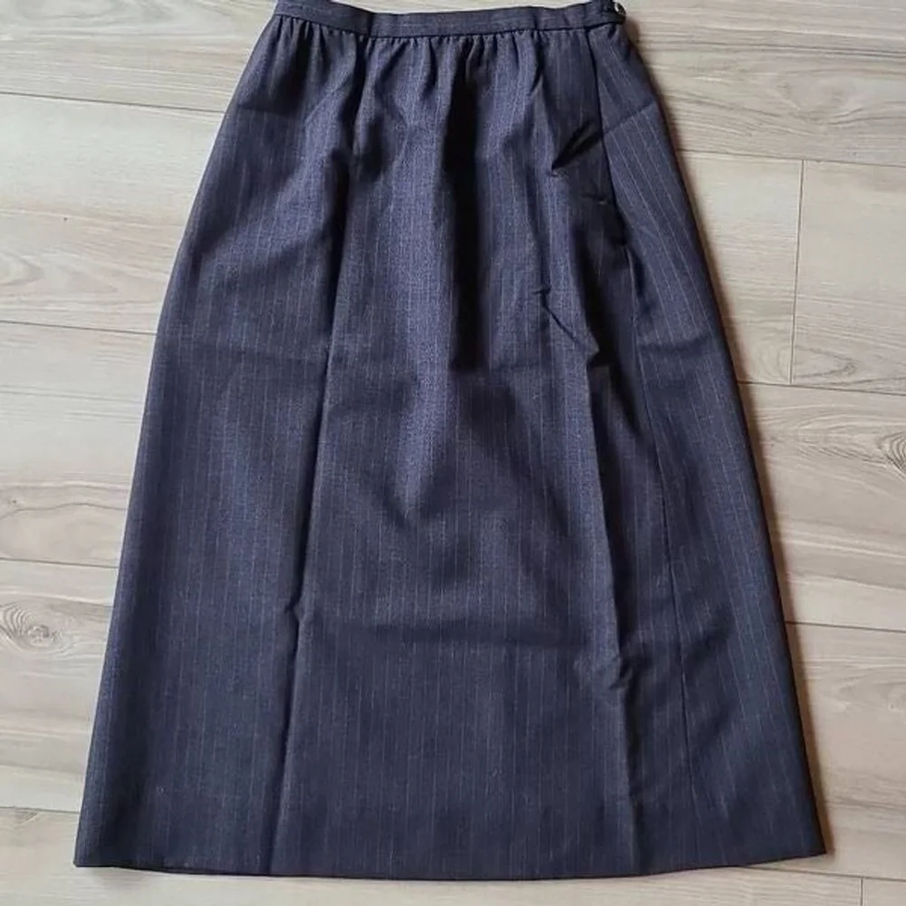 Cricketeer Dayton's Oval Room Tailored Long Lined Wool Skirt sz S Navy Pinstripe - Picture 3 of 7